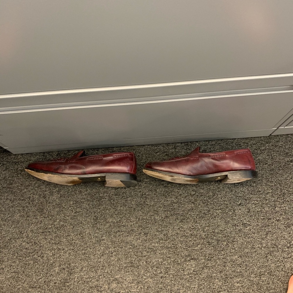 Allen Edmonds Tassel Loafer Oxblood 10D - Picture 3 of 4